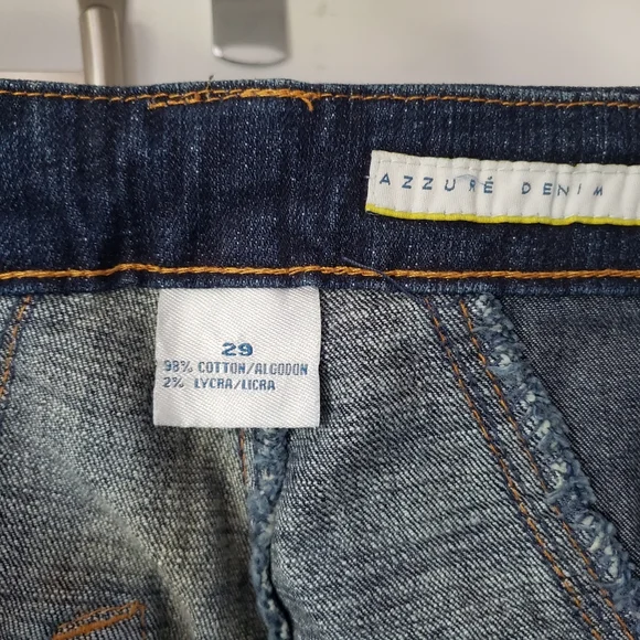 Azzure blue jeans with gold contrast stitch design - Picture 16 of 16